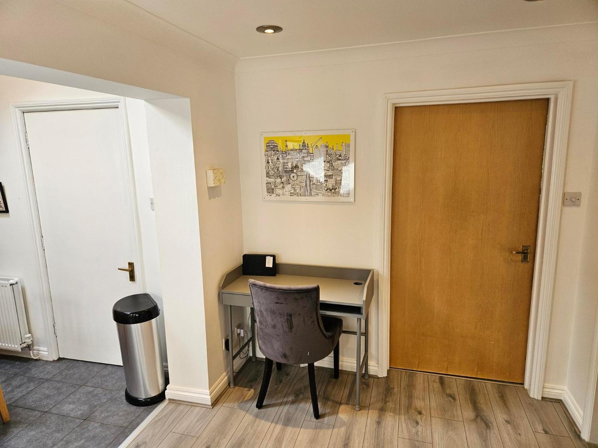 Redcot Gardens Stamford 4 Bed Contractor Familt Home With Parking Exteriér fotografie