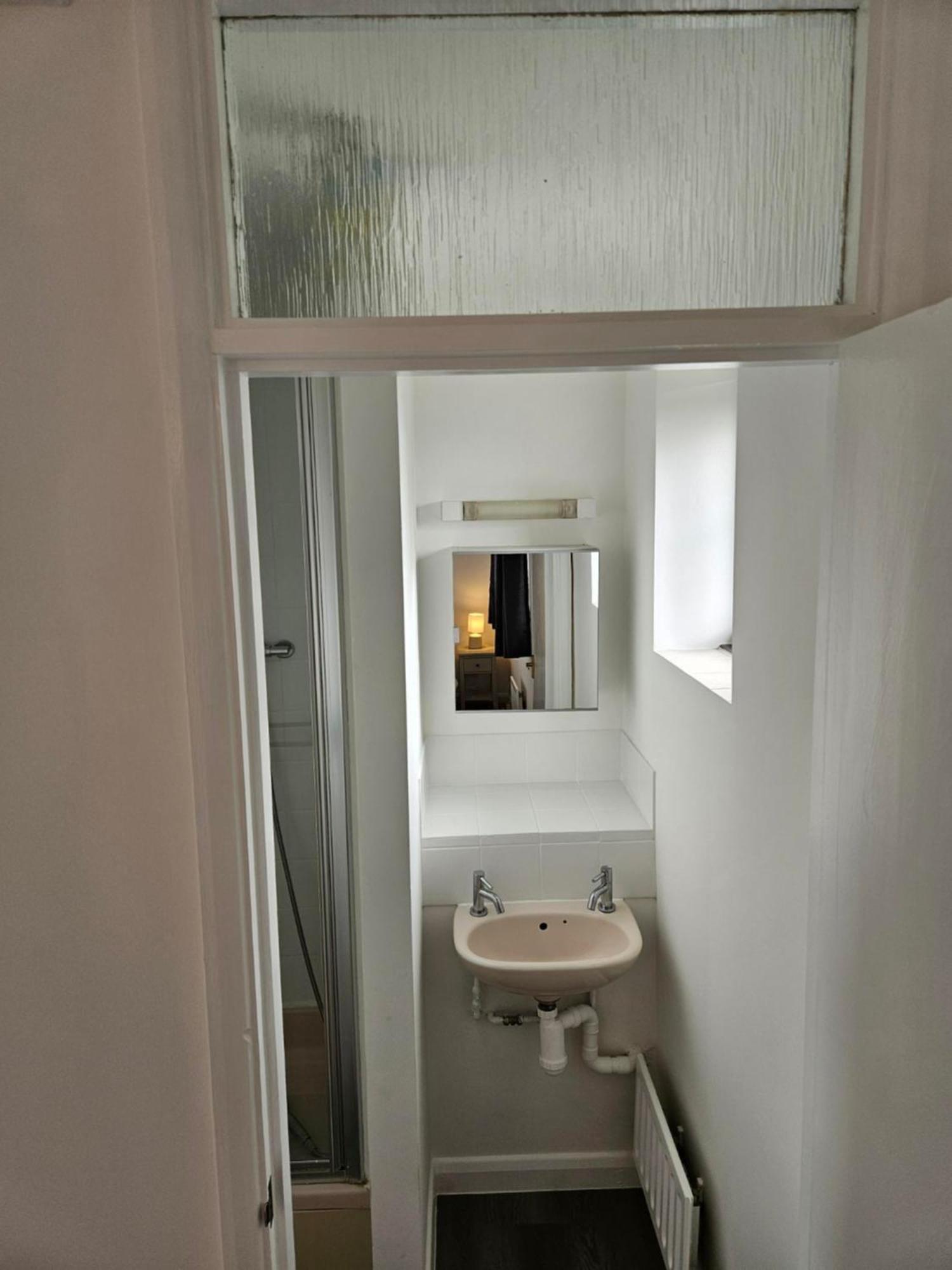 Redcot Gardens Stamford 4 Bed Contractor Familt Home With Parking Exteriér fotografie