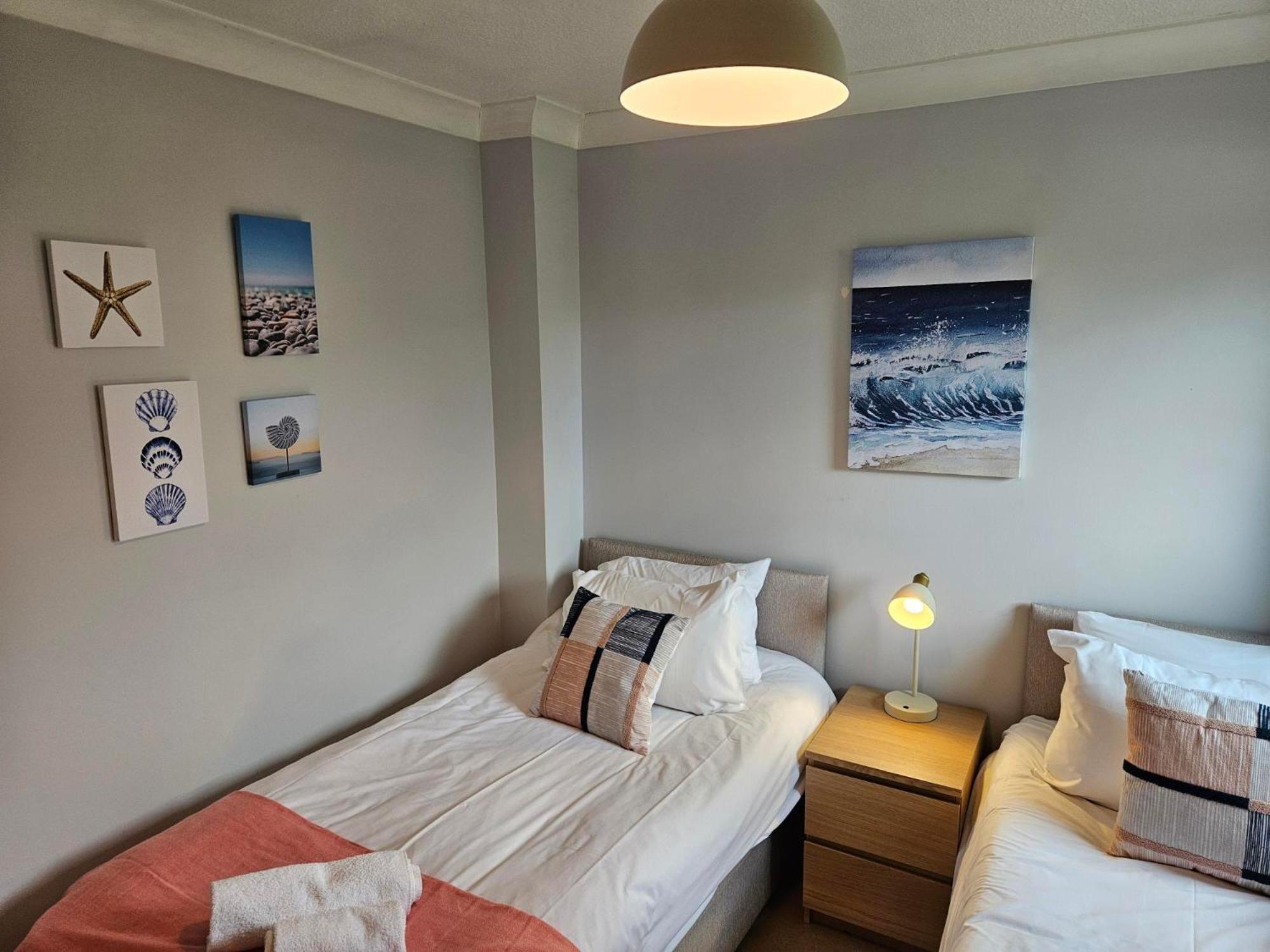 Redcot Gardens Stamford 4 Bed Contractor Familt Home With Parking Exteriér fotografie